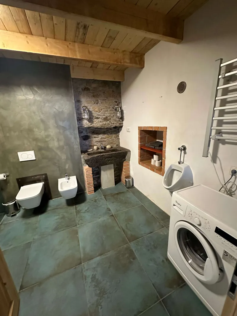 Záchod, pračka Záchod, pračka